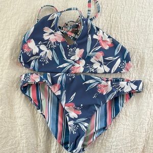 Splendid size 14 girls bikini reversible painted desert